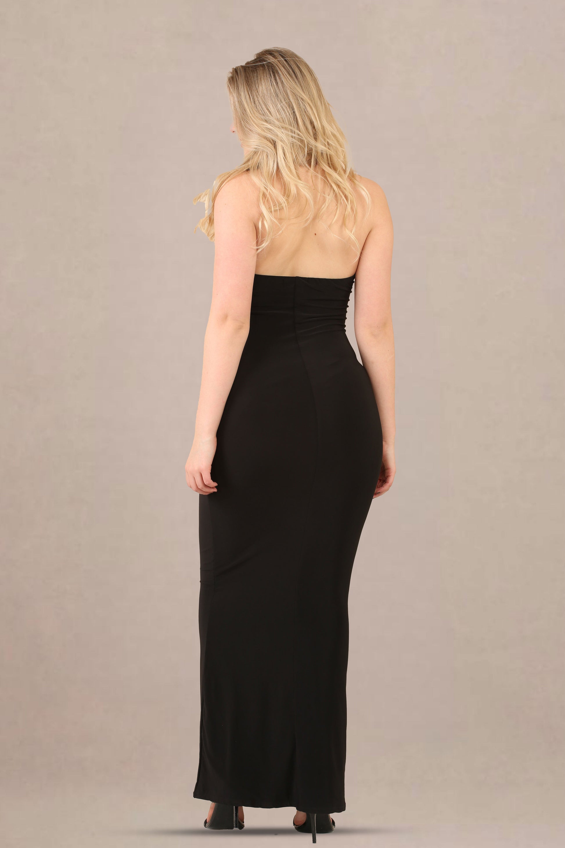 Classic Elegance: The Black Slinky Bandeau Maxi Dress - Maxi Dress - Avinci
