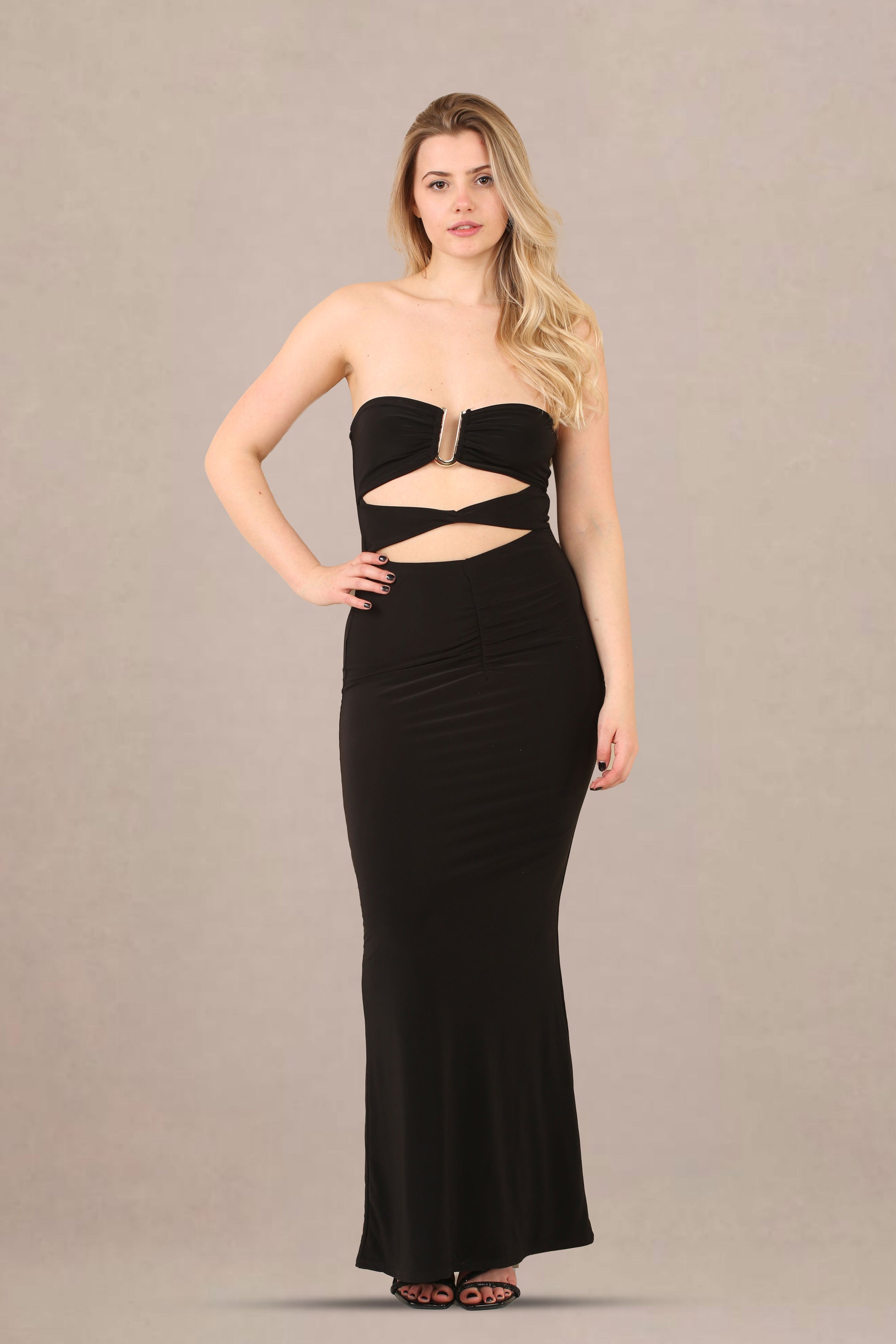 Classic Elegance: The Black Slinky Bandeau Maxi Dress - Maxi Dress - Avinci